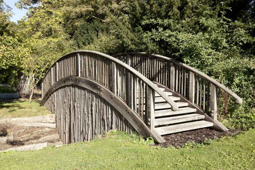 Le Manoir - Mushroom Bridge