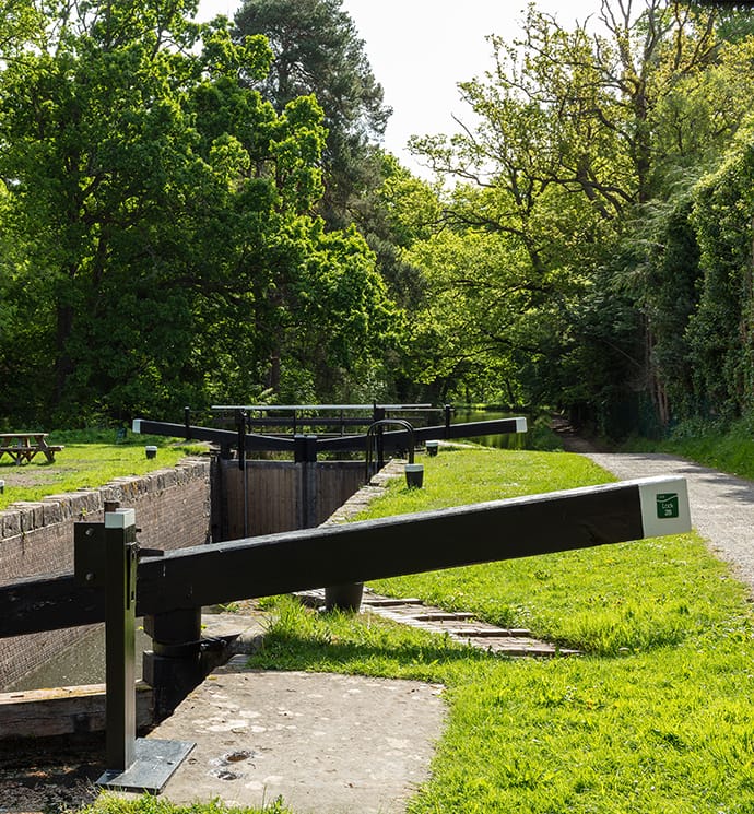 oak lock gate